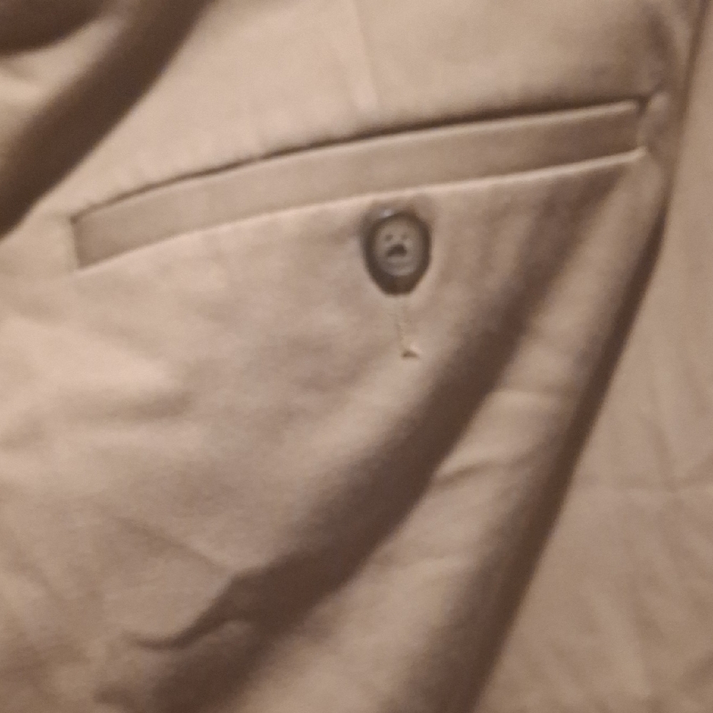 Croft & Barrow Men's Khaki Chinos - Picture 7 of 7